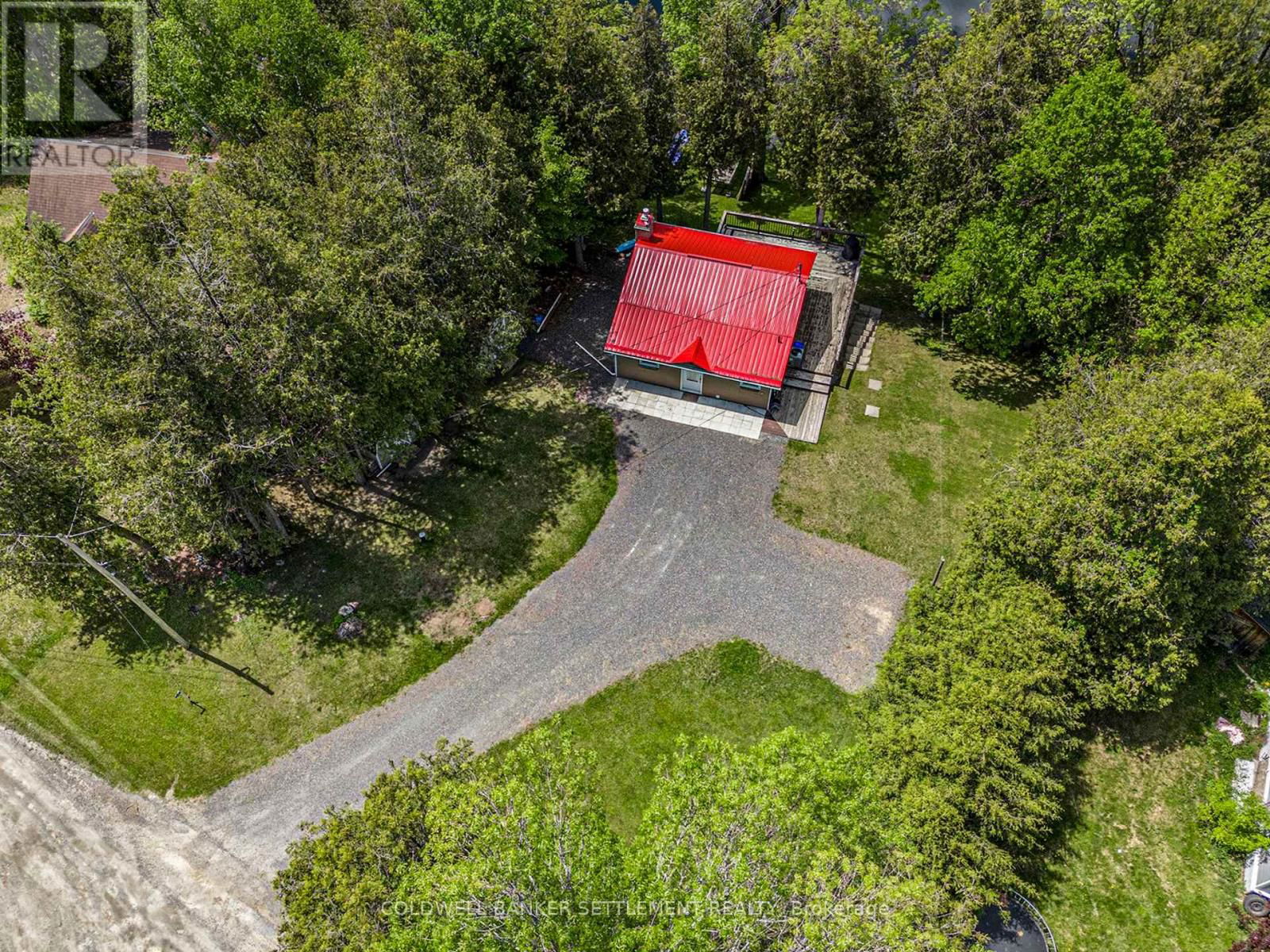 142 HERON DRIVE Image 32