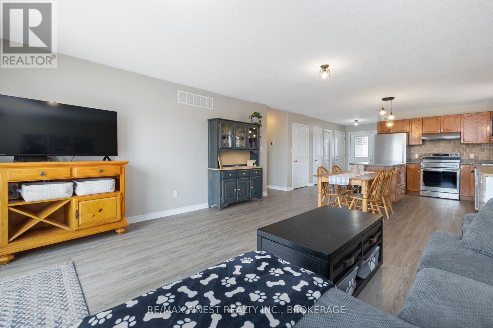 151 MACDOUGALL DRIVE Image 13