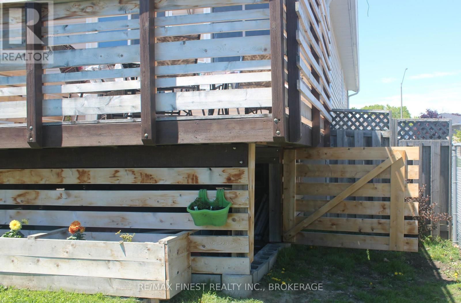 151 MACDOUGALL DRIVE Image 28