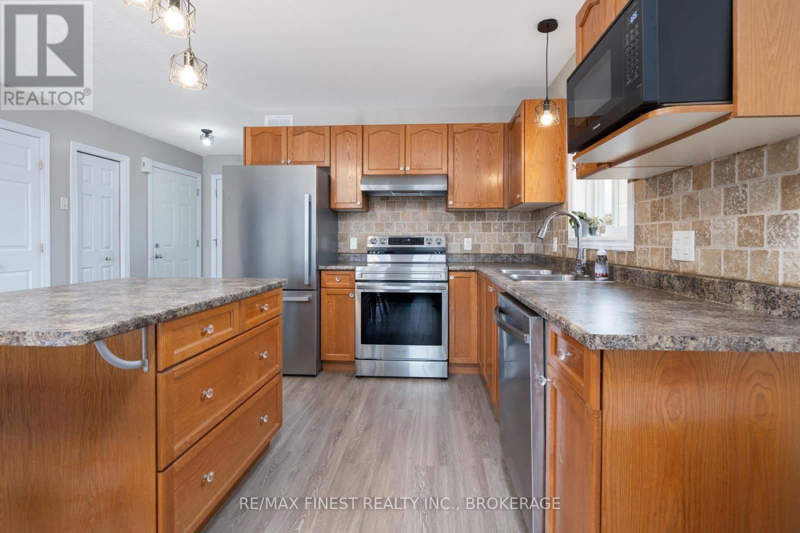 151 MACDOUGALL DRIVE Image 8