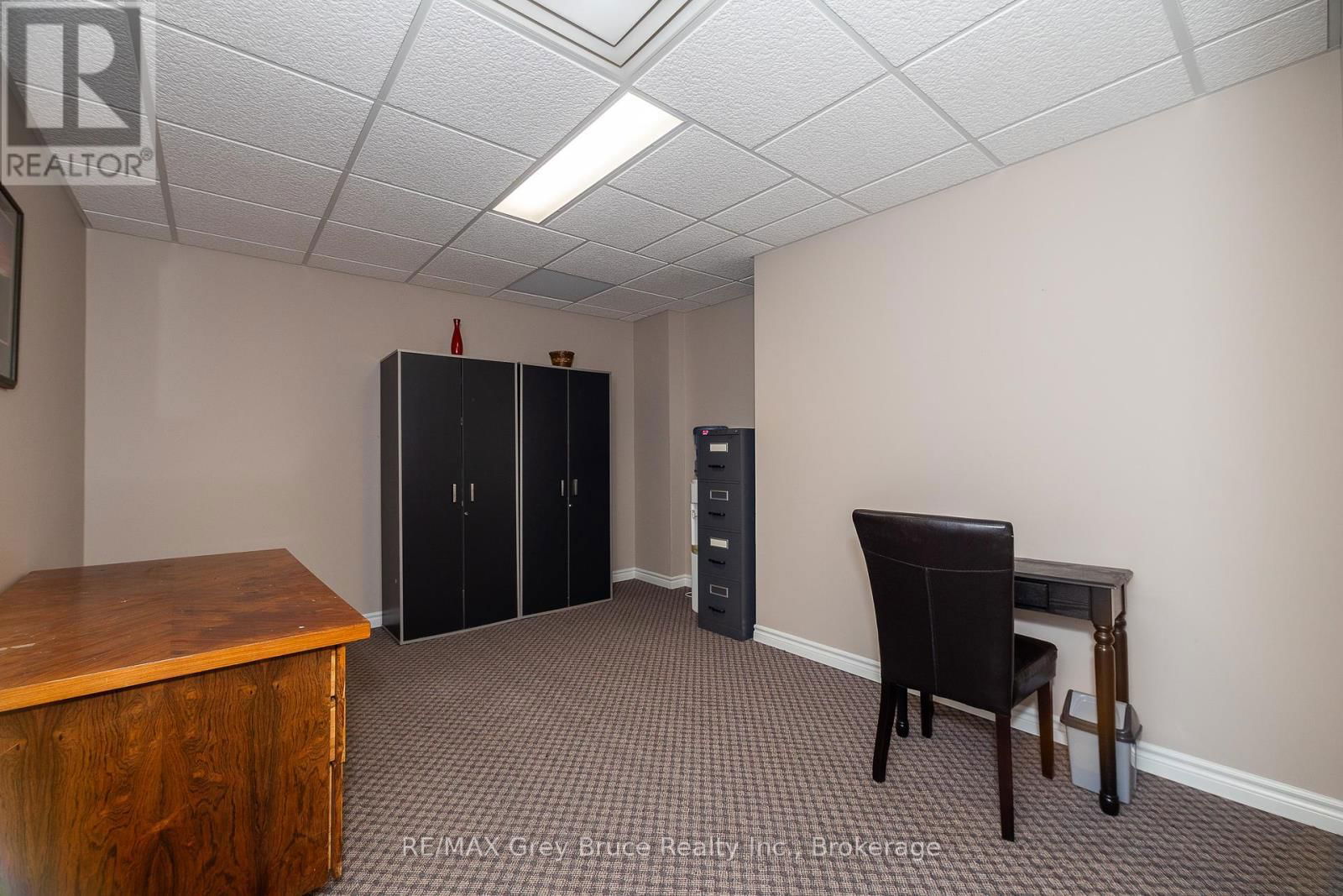784 16TH STREET EAST Image 18