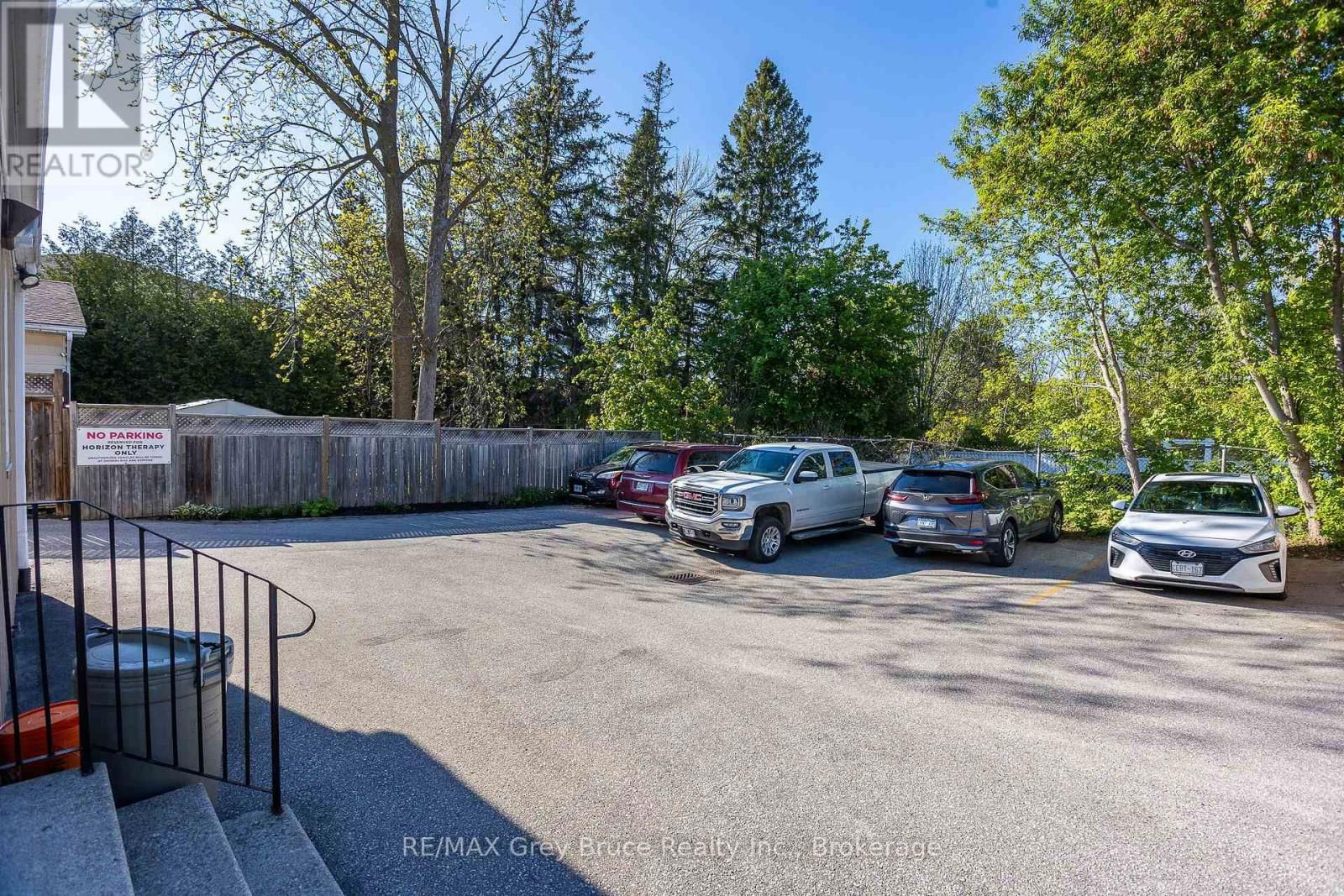 784 16TH STREET EAST Image 43