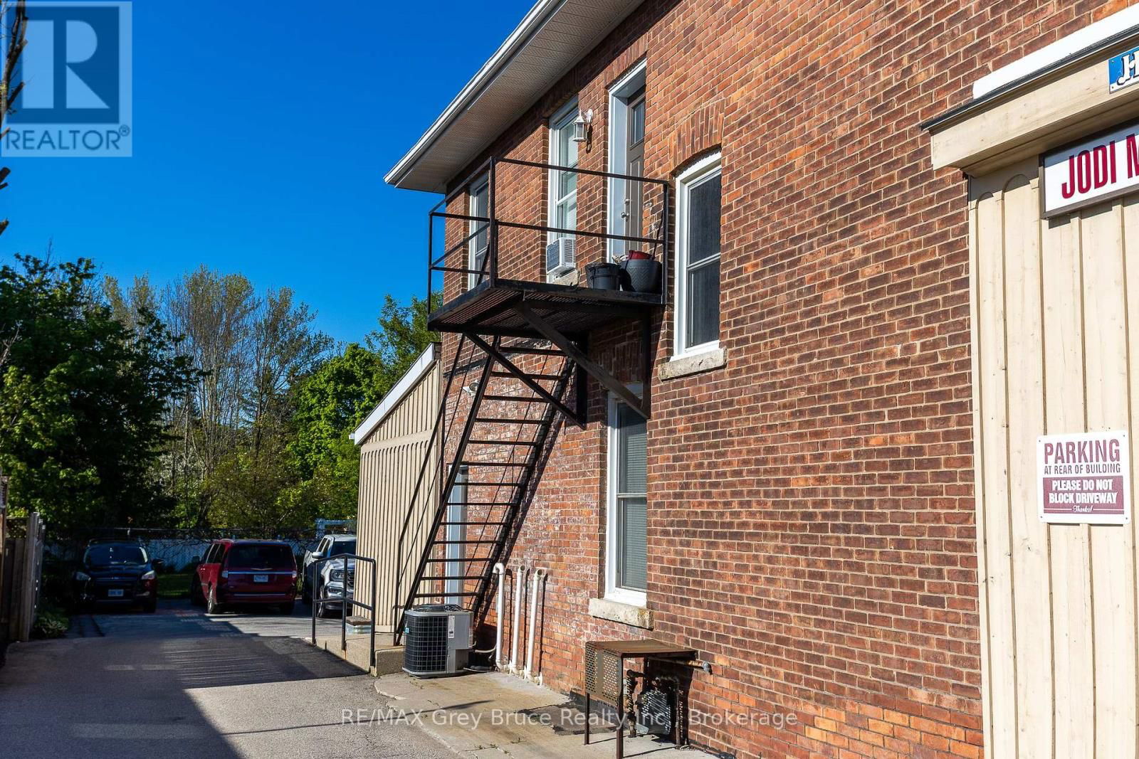 784 16TH STREET EAST Image 45