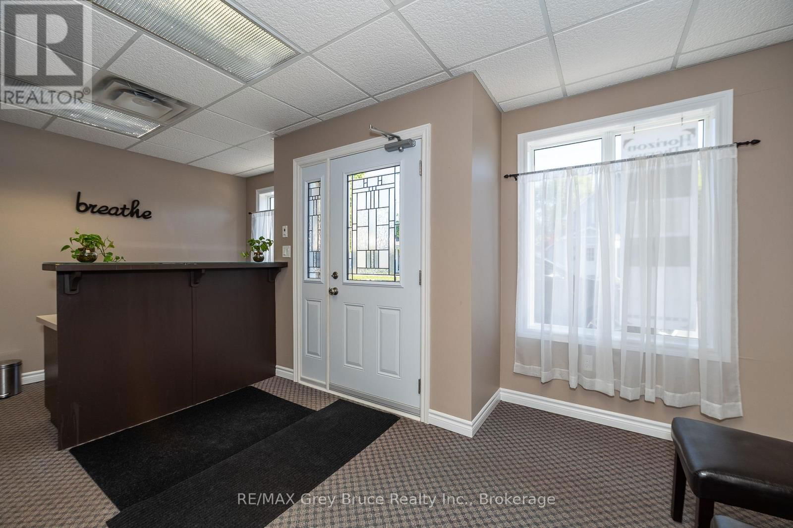 784 16TH STREET EAST Image 9