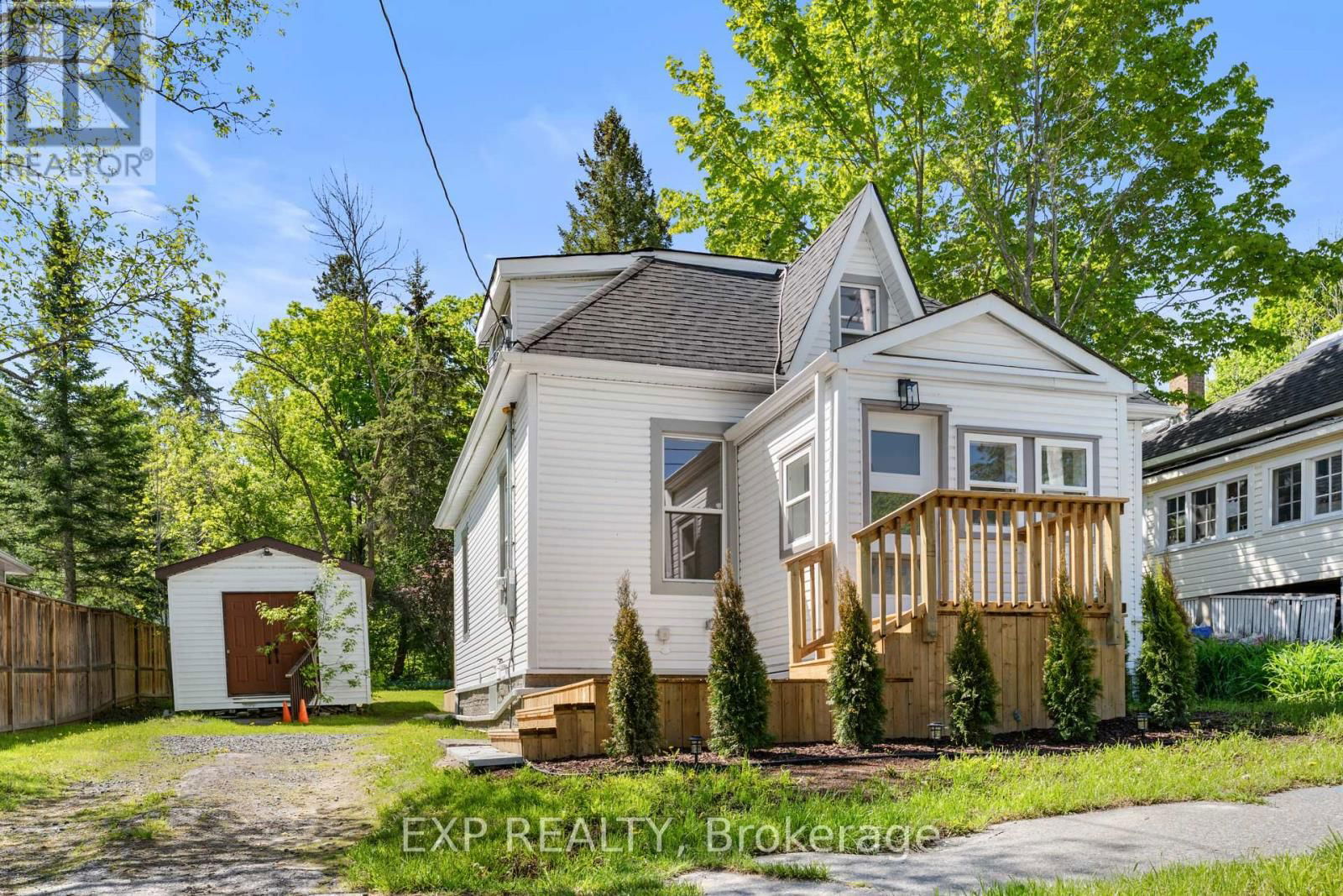 15 DUNCAN STREET EAST Image 2