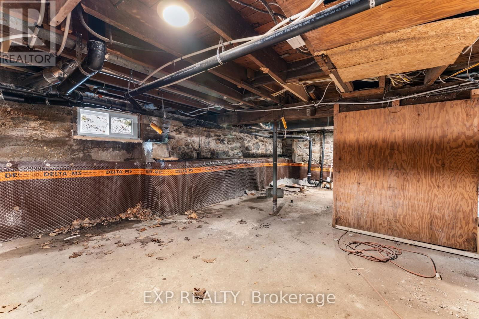 15 DUNCAN STREET EAST Image 45