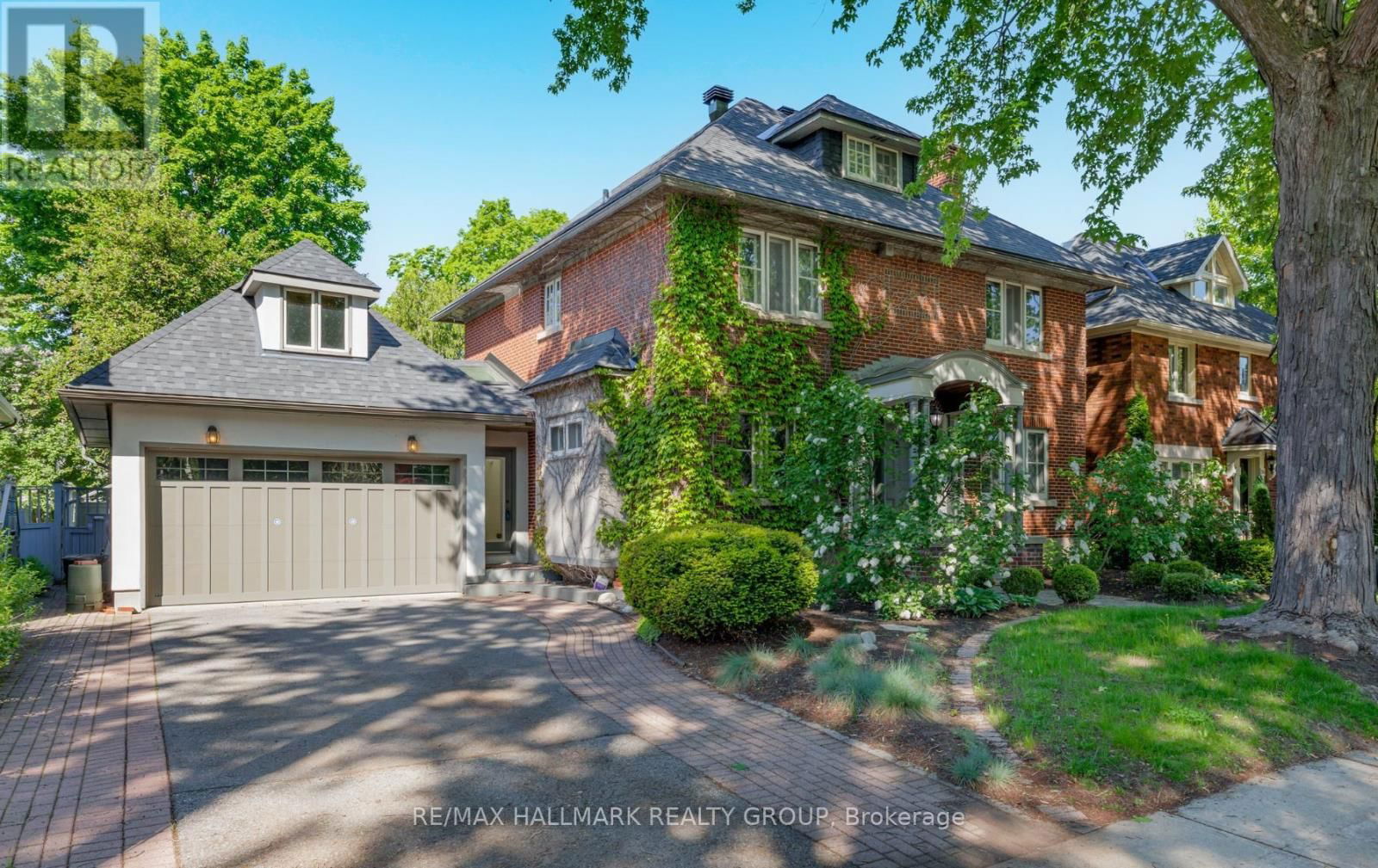 396 HURON AVENUE SOUTH Image 1