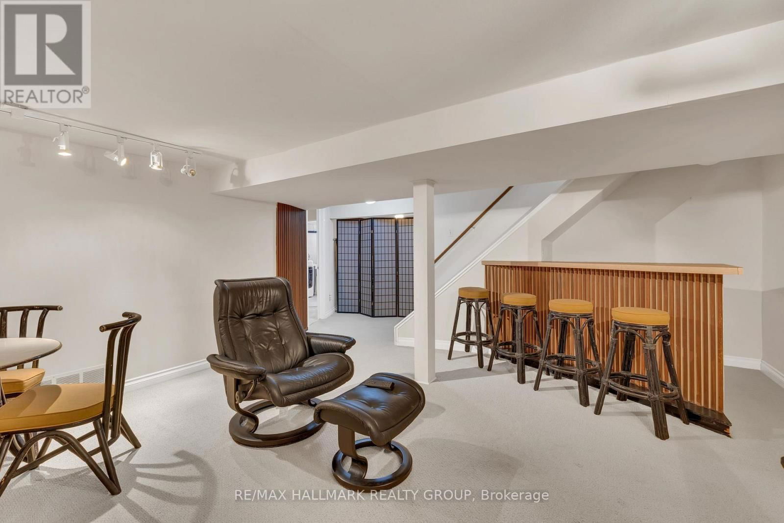 396 HURON AVENUE SOUTH Image 27