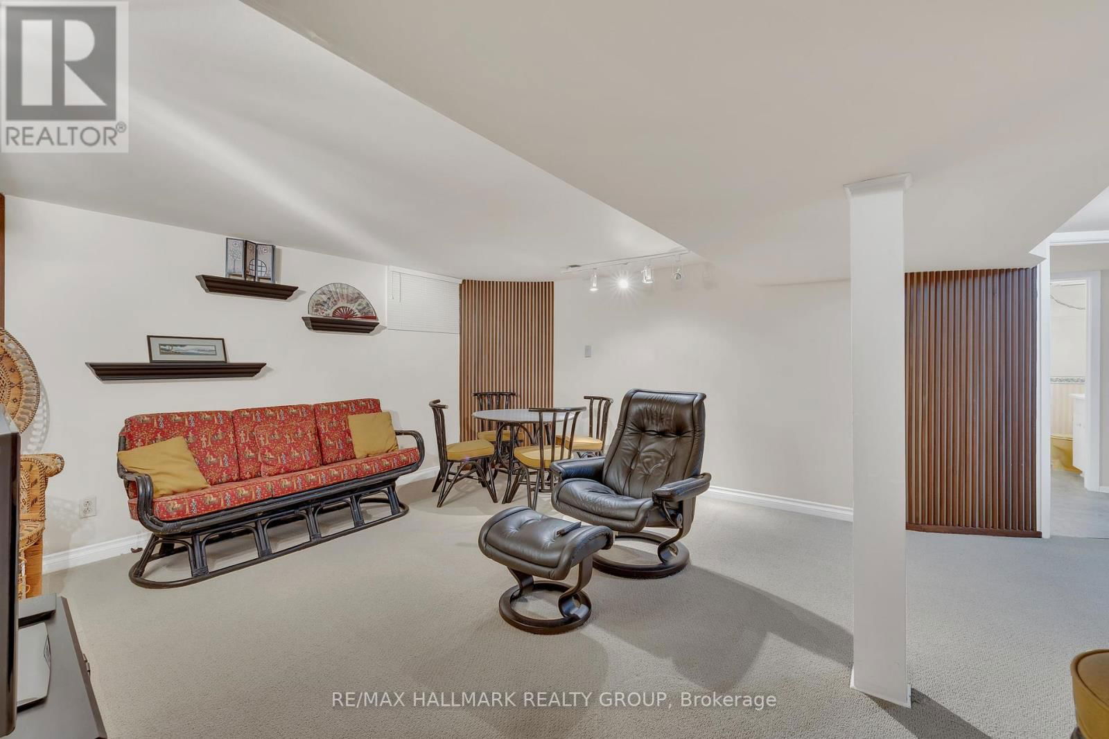 396 HURON AVENUE SOUTH Image 28