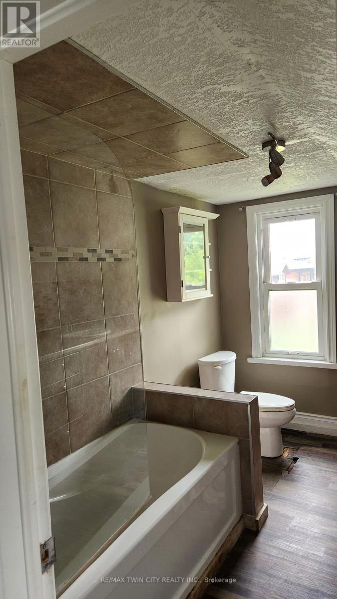 44 HADDINGTON STREET Image 10