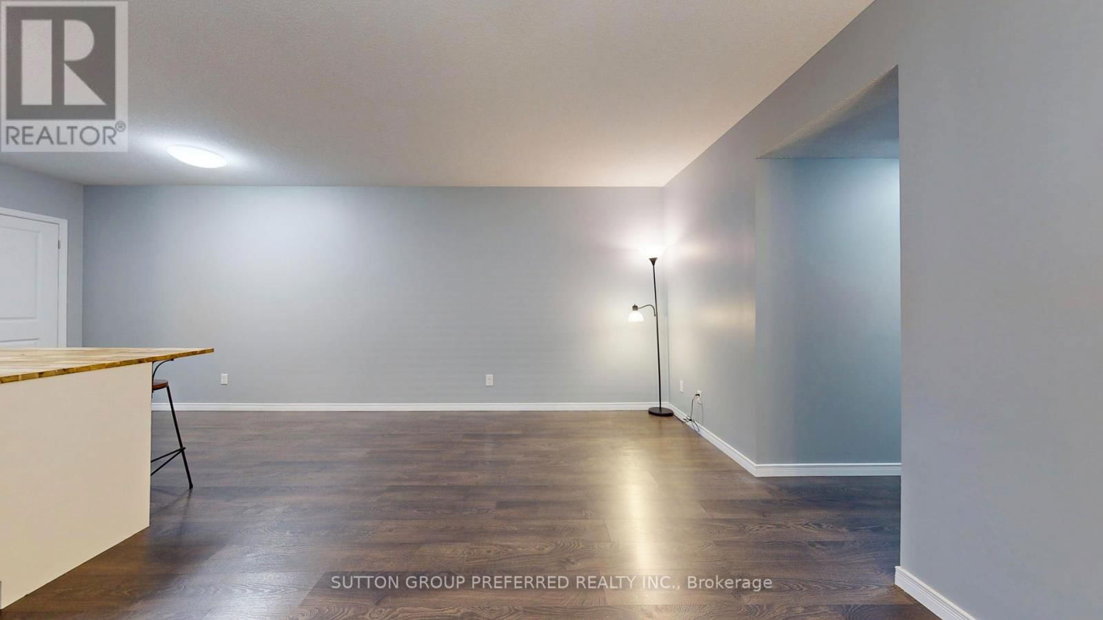 25 - 3200 SINGLETON AVENUE Image 14