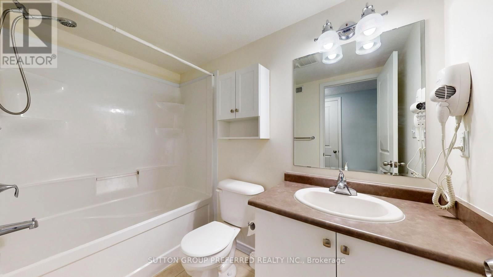 25 - 3200 SINGLETON AVENUE Image 15
