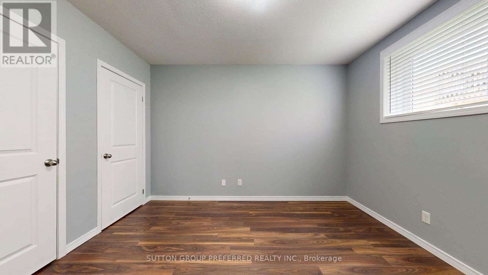 25 - 3200 SINGLETON AVENUE Image 16