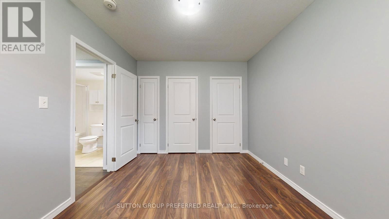 25 - 3200 SINGLETON AVENUE Image 17