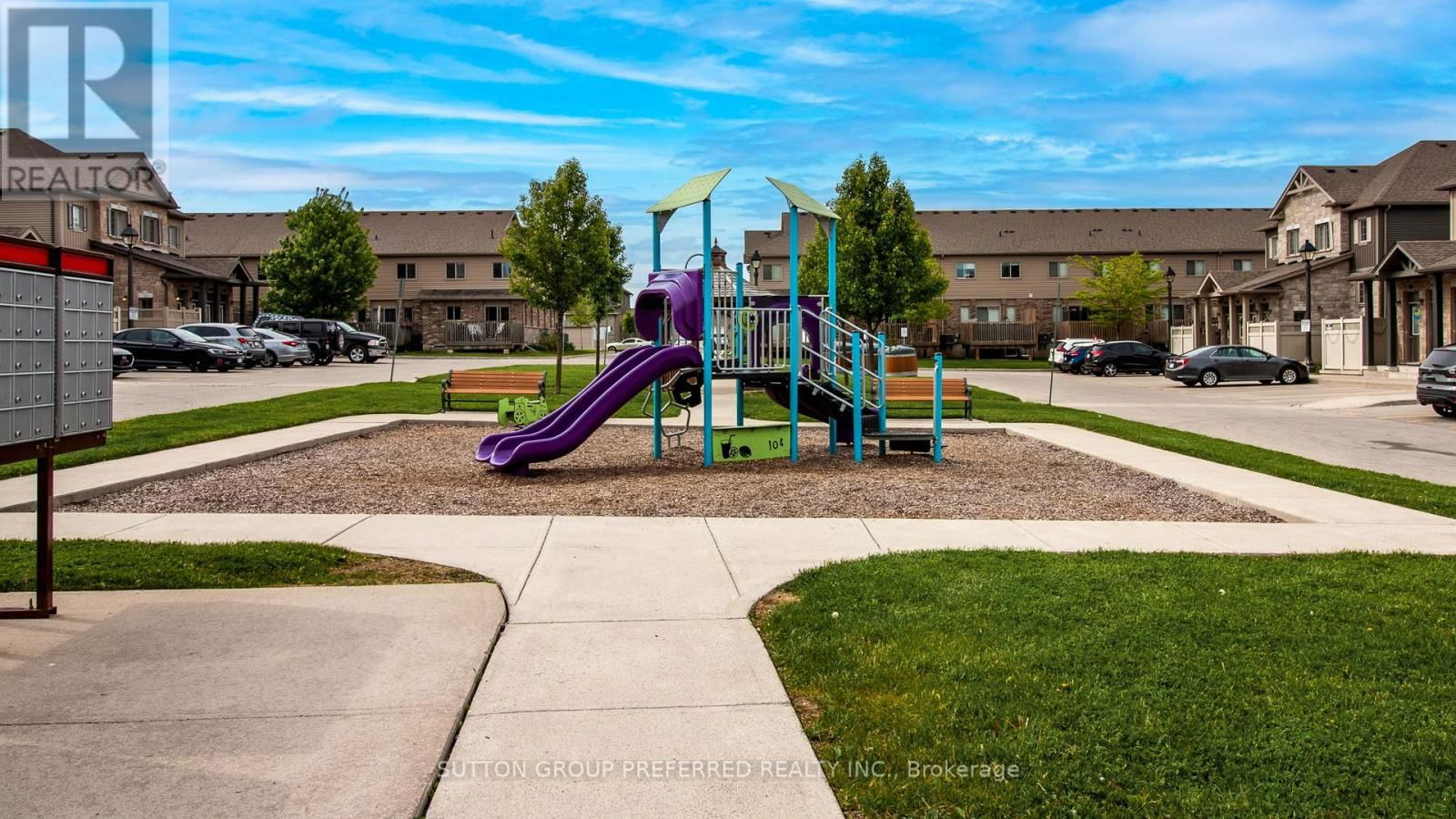 25 - 3200 SINGLETON AVENUE Image 24