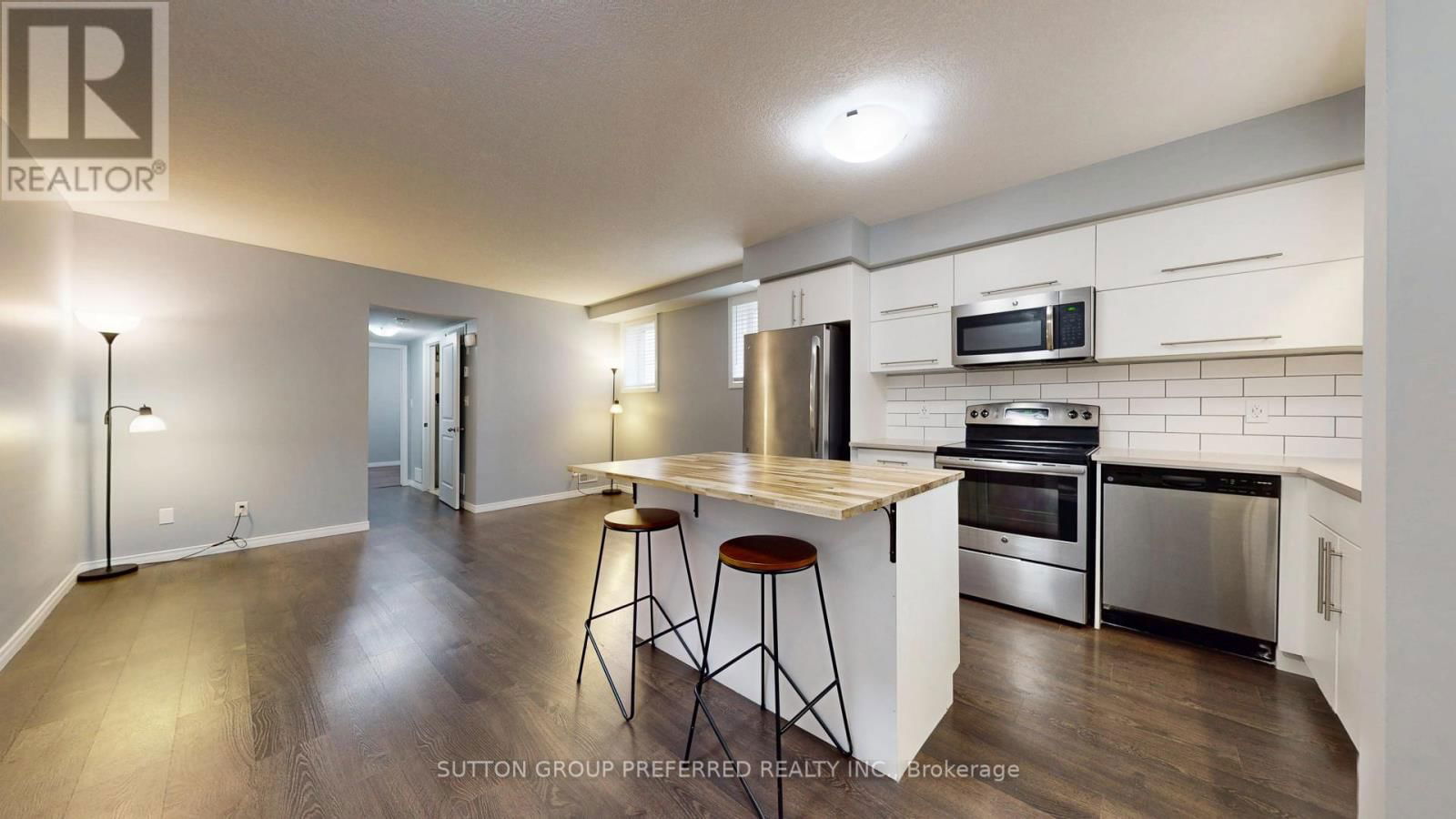 25 - 3200 SINGLETON AVENUE Image 5