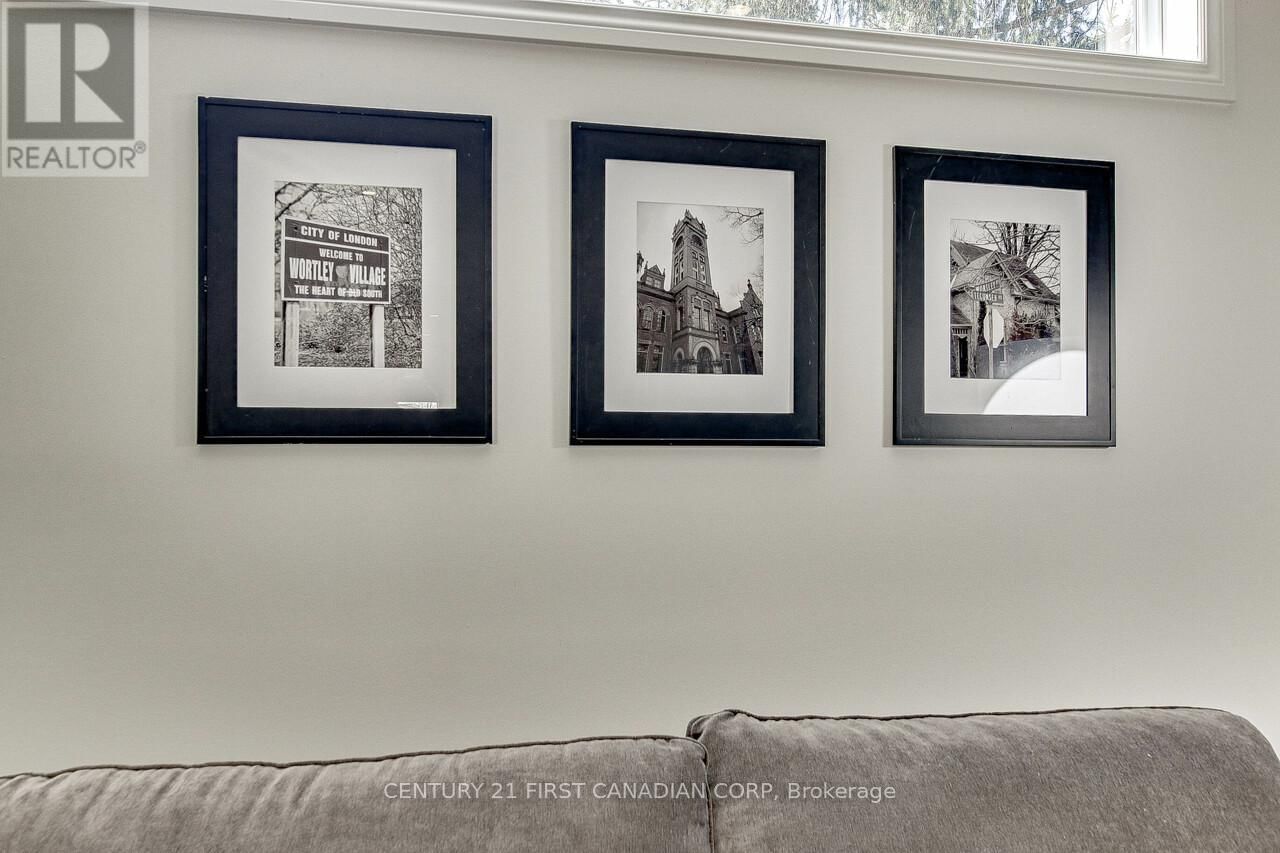 239 TECUMSEH AVENUE EAST Image 21