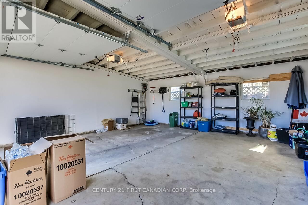 239 TECUMSEH AVENUE EAST Image 44