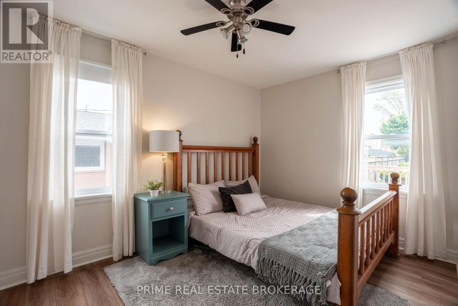156 WILLIAM STREET Image 16