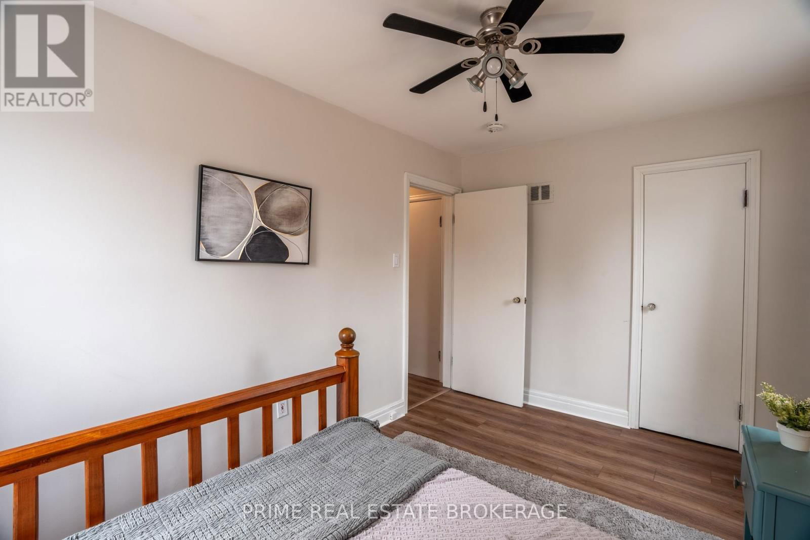 156 WILLIAM STREET Image 17