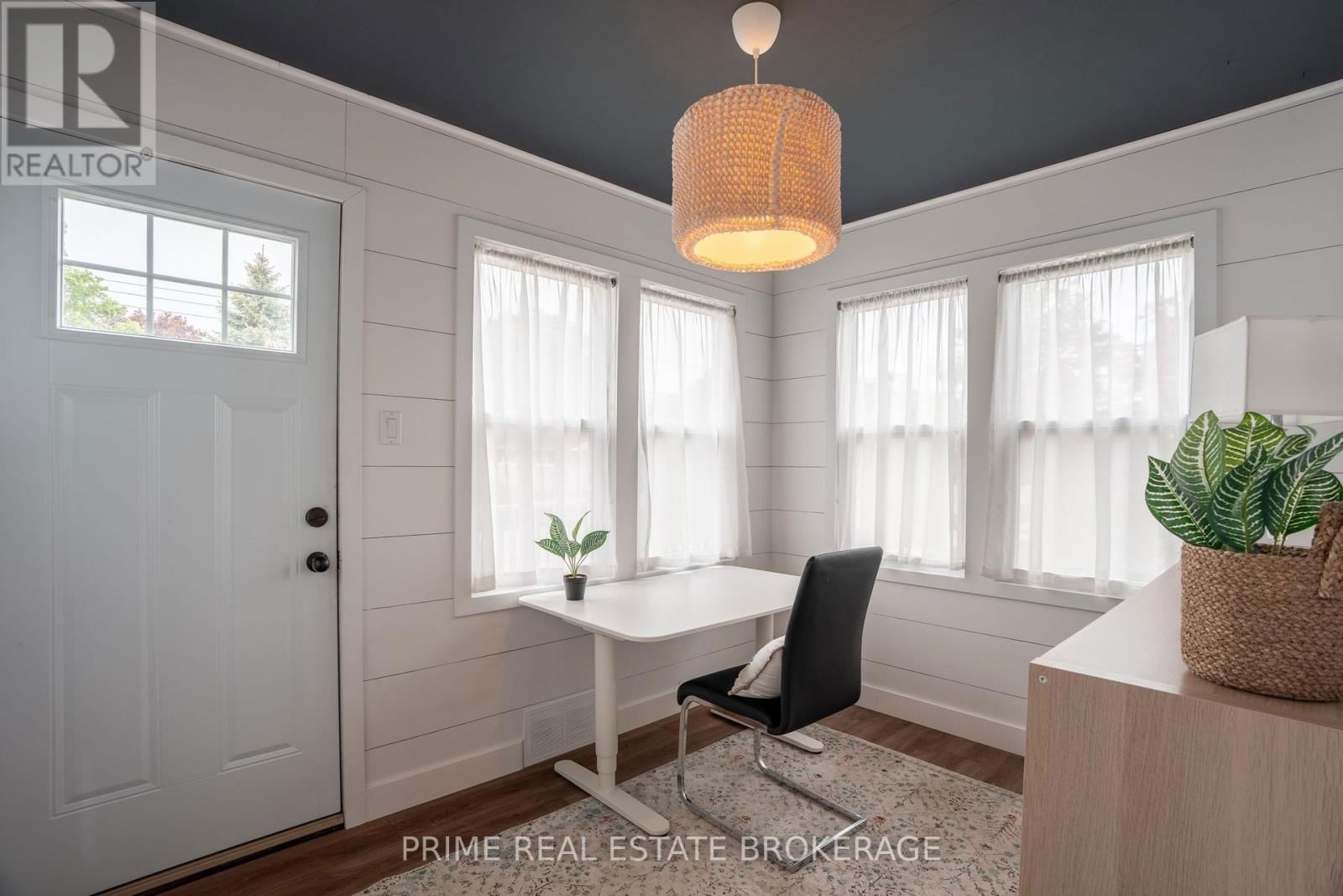 156 WILLIAM STREET Image 4