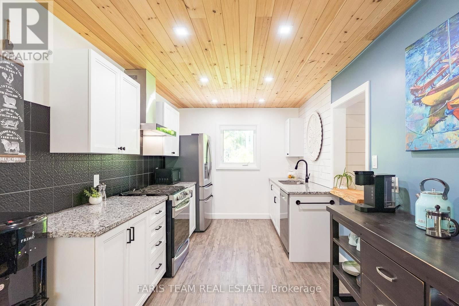 328 CEDAR AVENUE Image 6