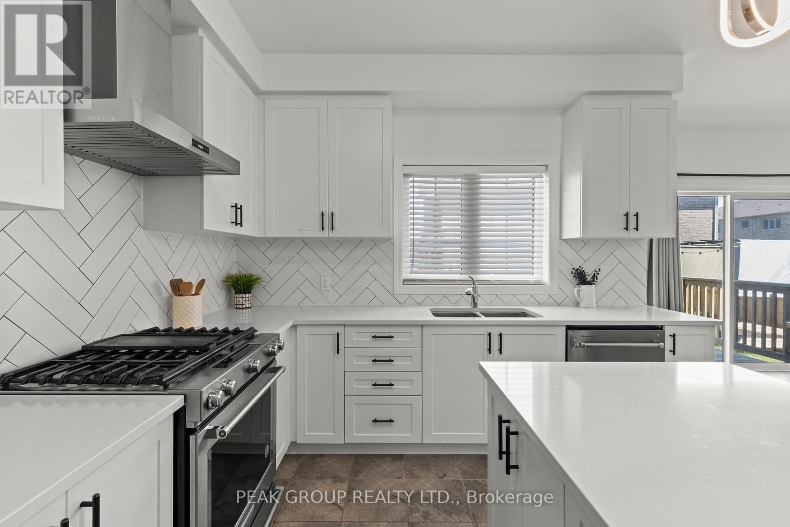 14 VENTURE WAY Image 22