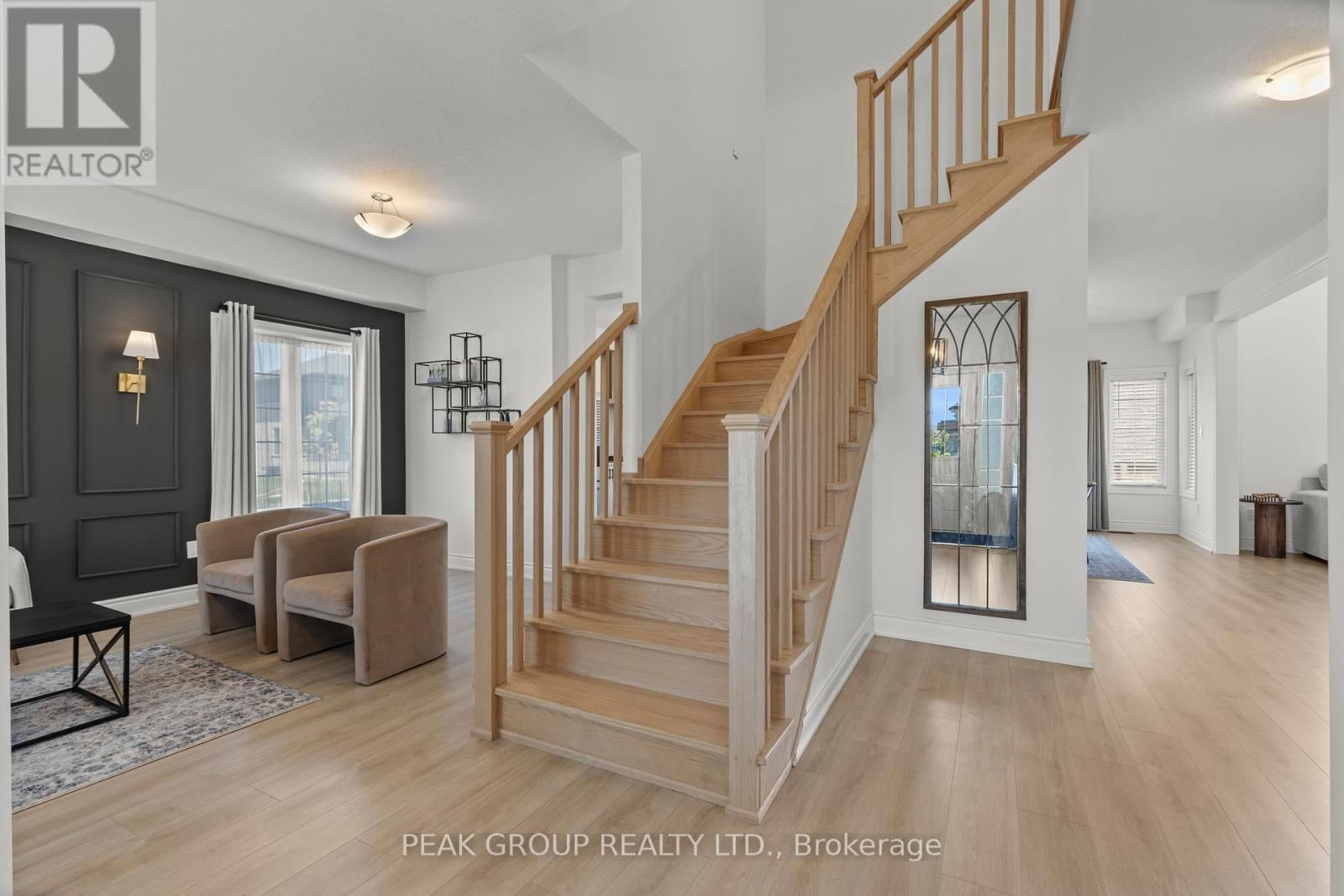 14 VENTURE WAY Image 25