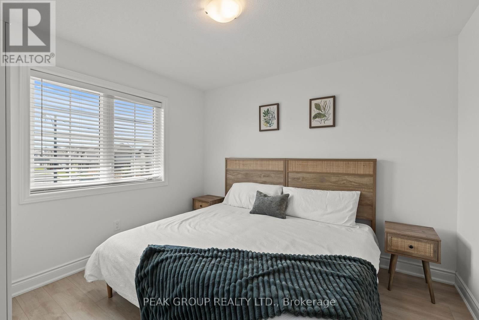 14 VENTURE WAY Image 33