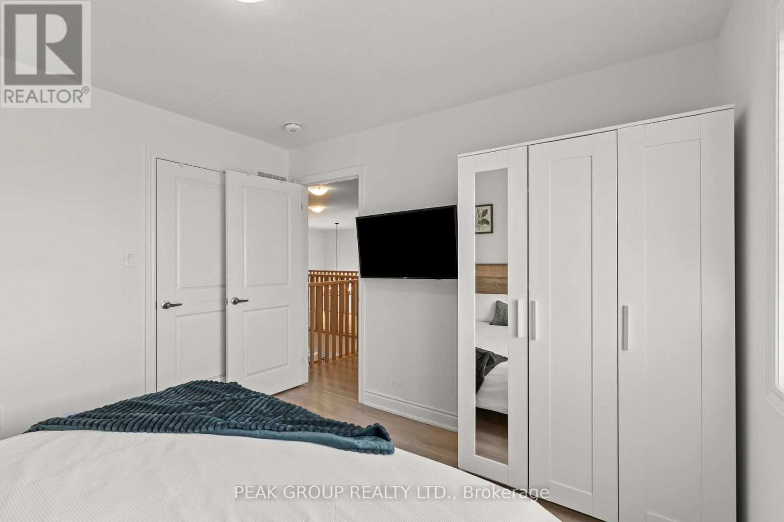 14 VENTURE WAY Image 34
