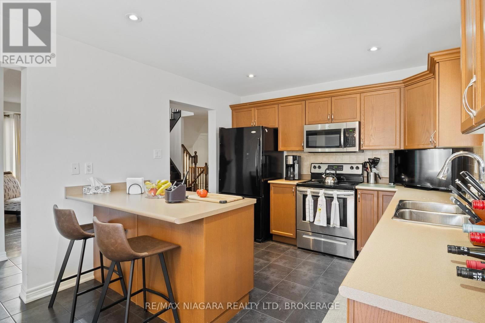 8809 KUDLAC STREET Image 14
