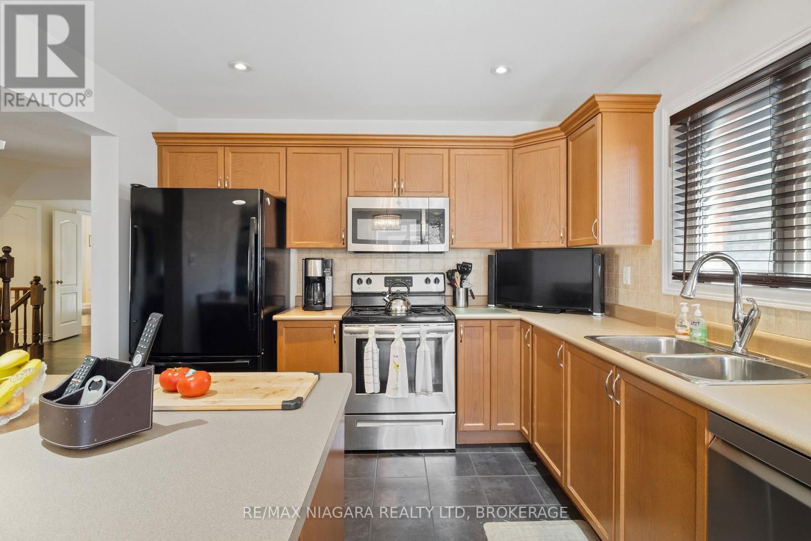 8809 KUDLAC STREET Image 15