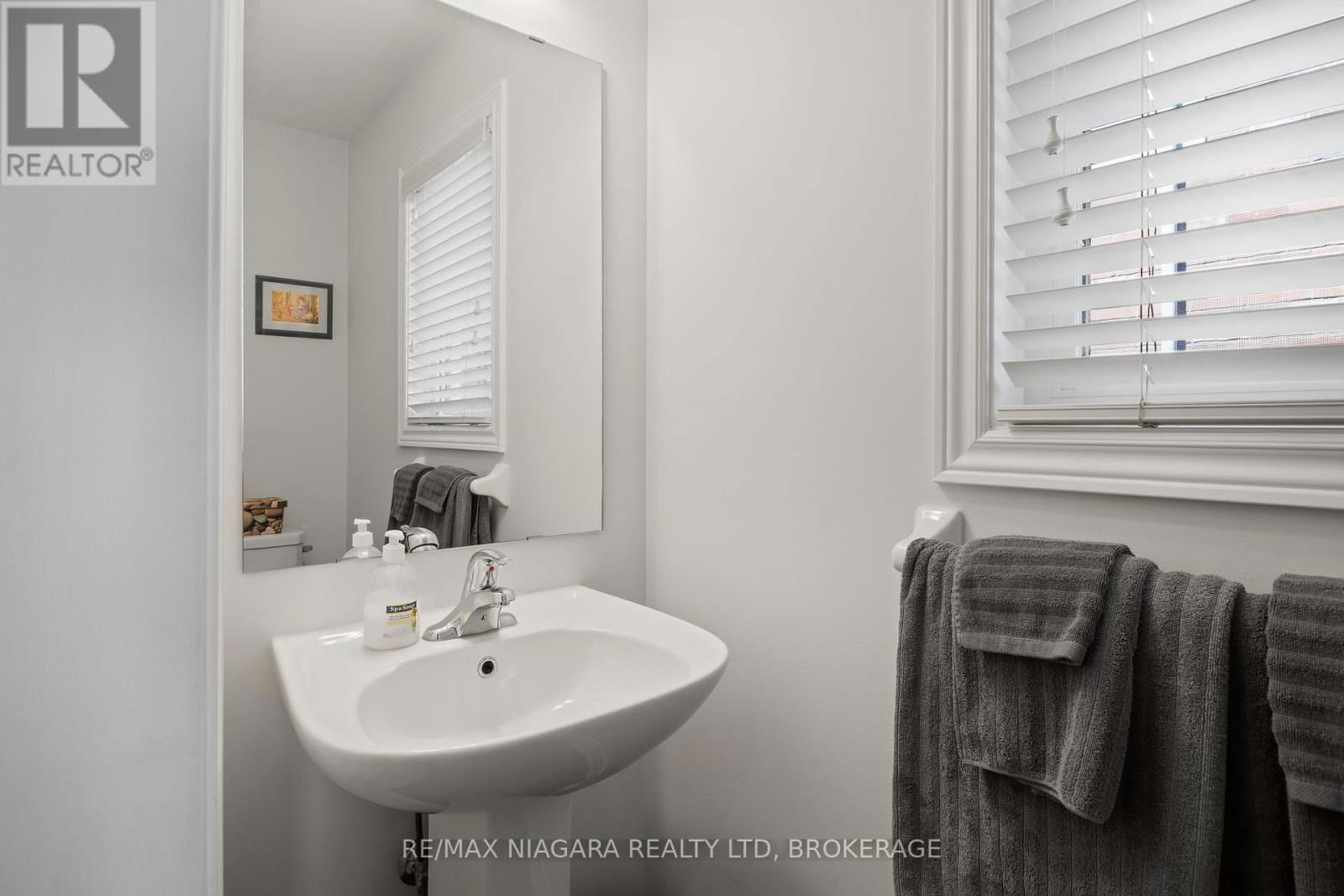 8809 KUDLAC STREET Image 18