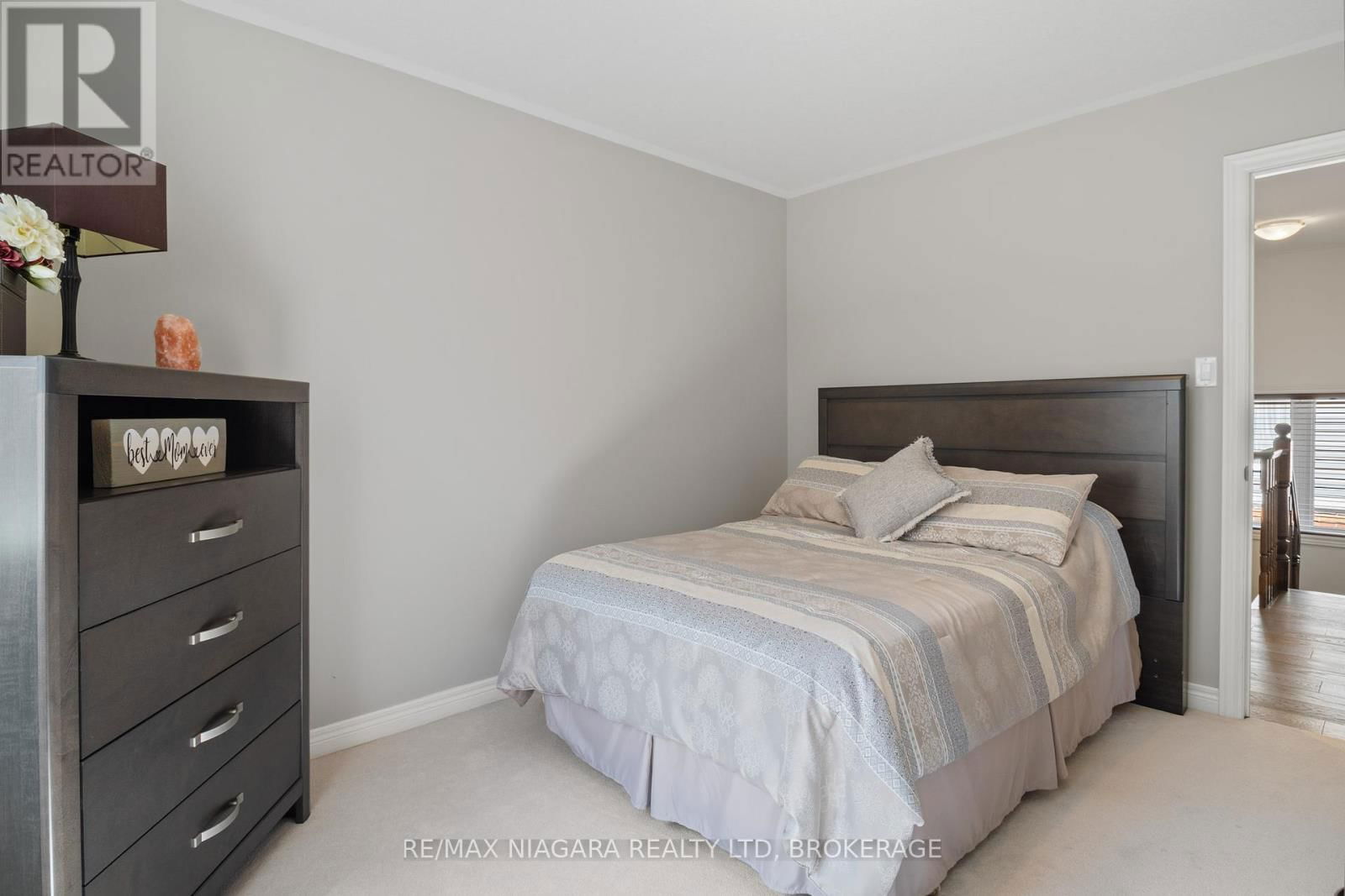 8809 KUDLAC STREET Image 21