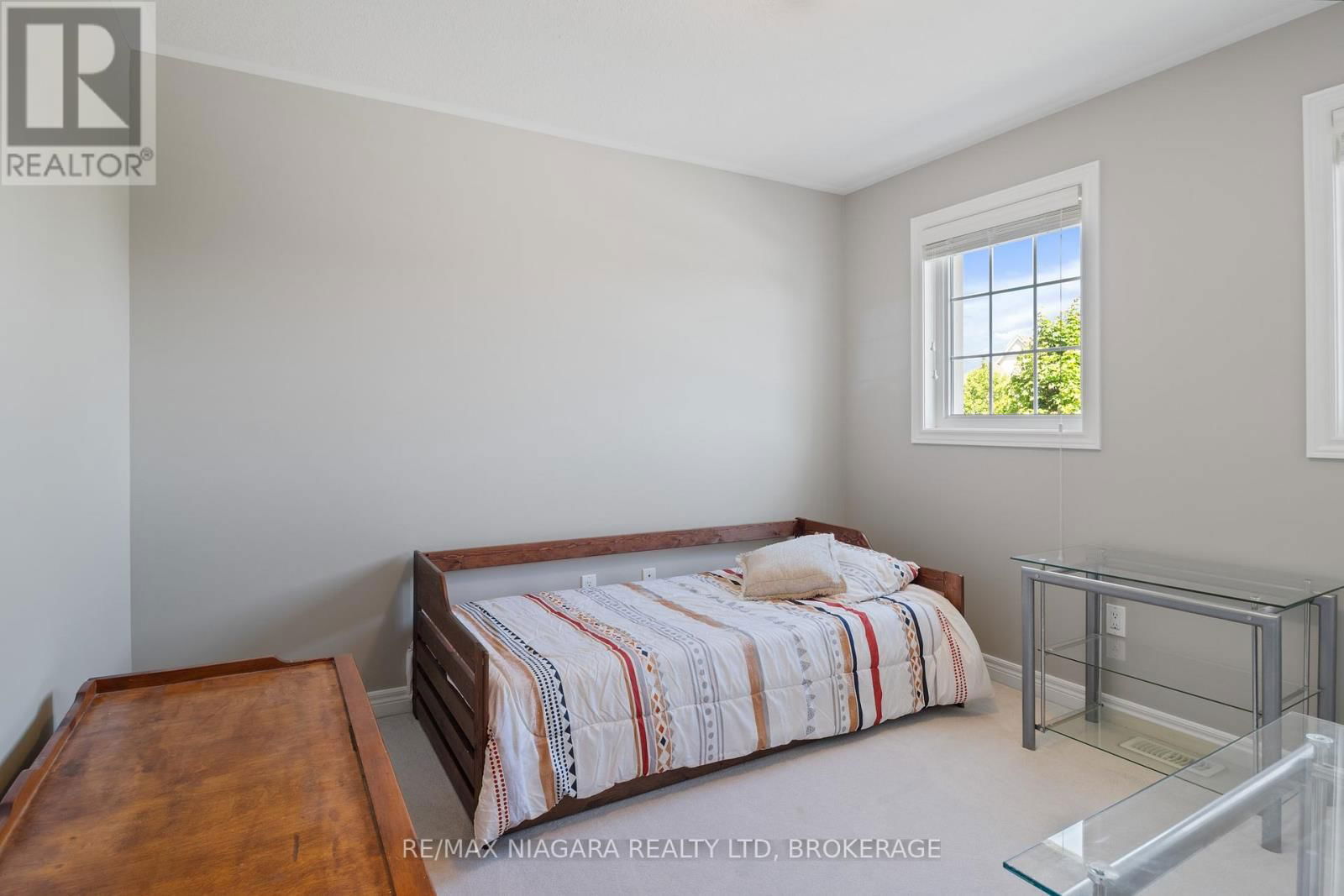 8809 KUDLAC STREET Image 22