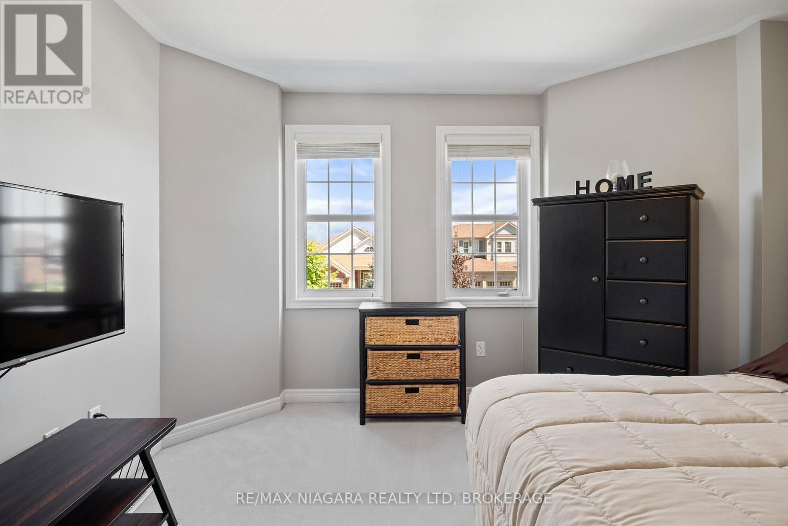 8809 KUDLAC STREET Image 25
