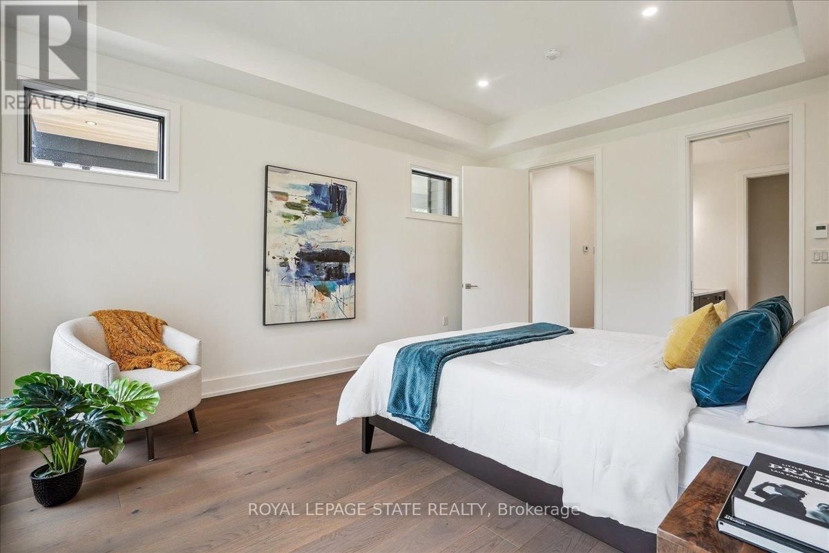 1613G LOOKOUT STREET Image 27