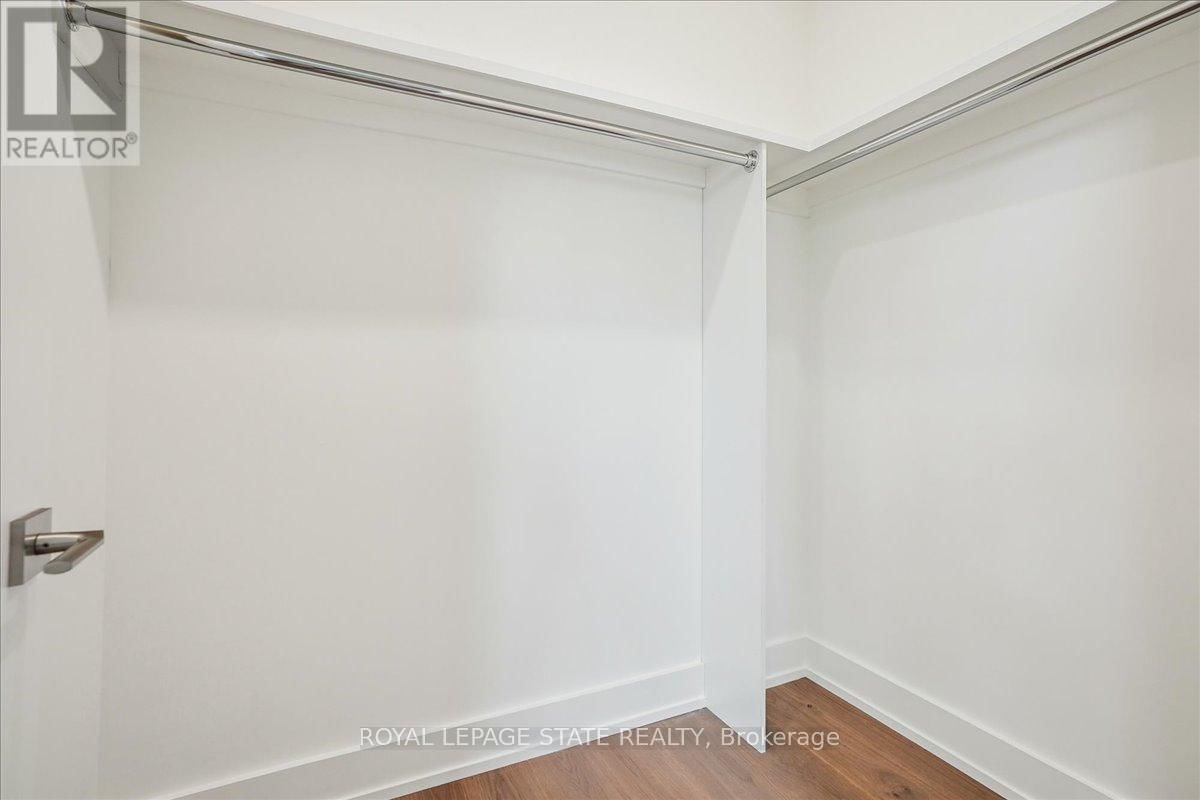 1613G LOOKOUT STREET Image 31