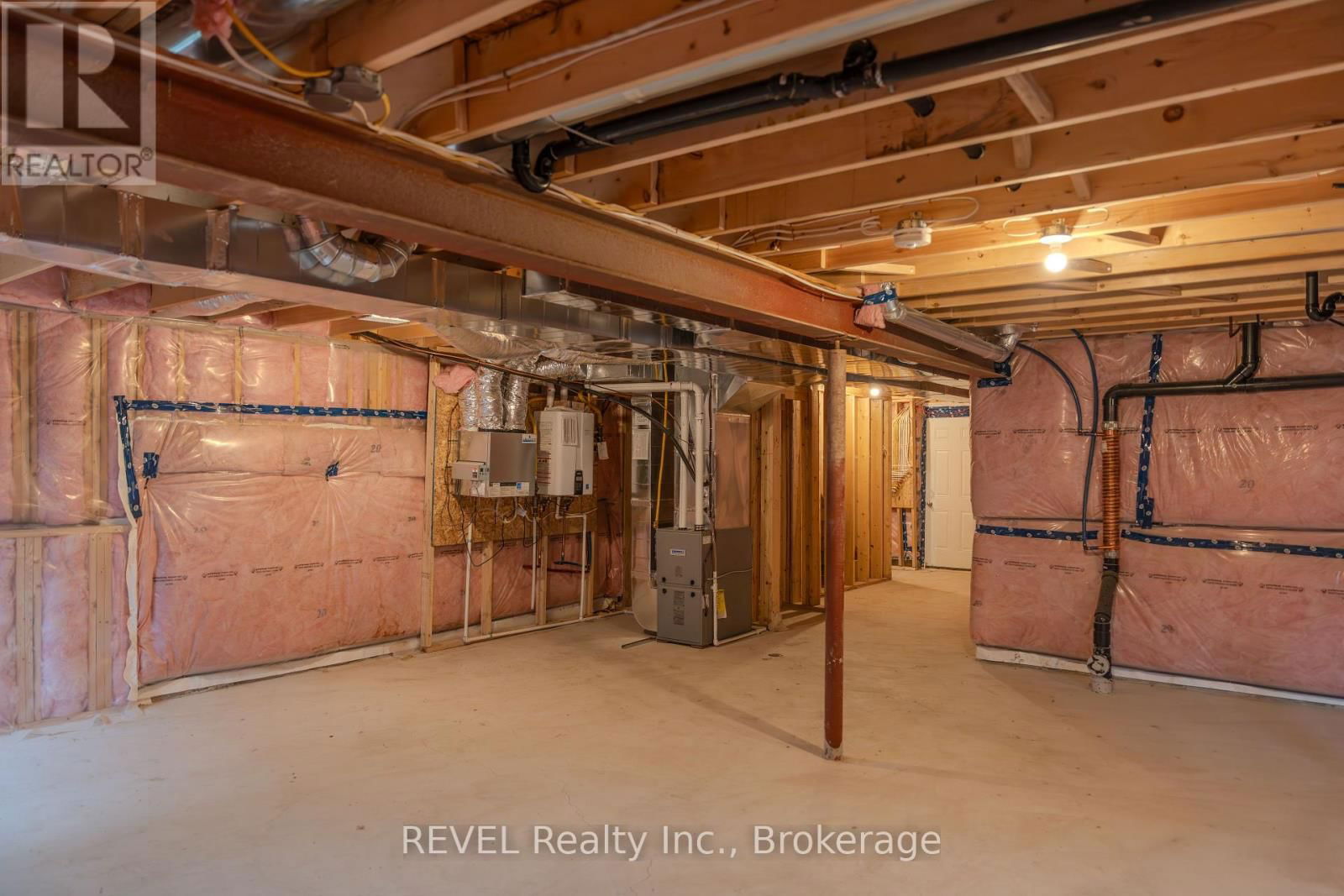 201 PILKINGTON STREET Image 31