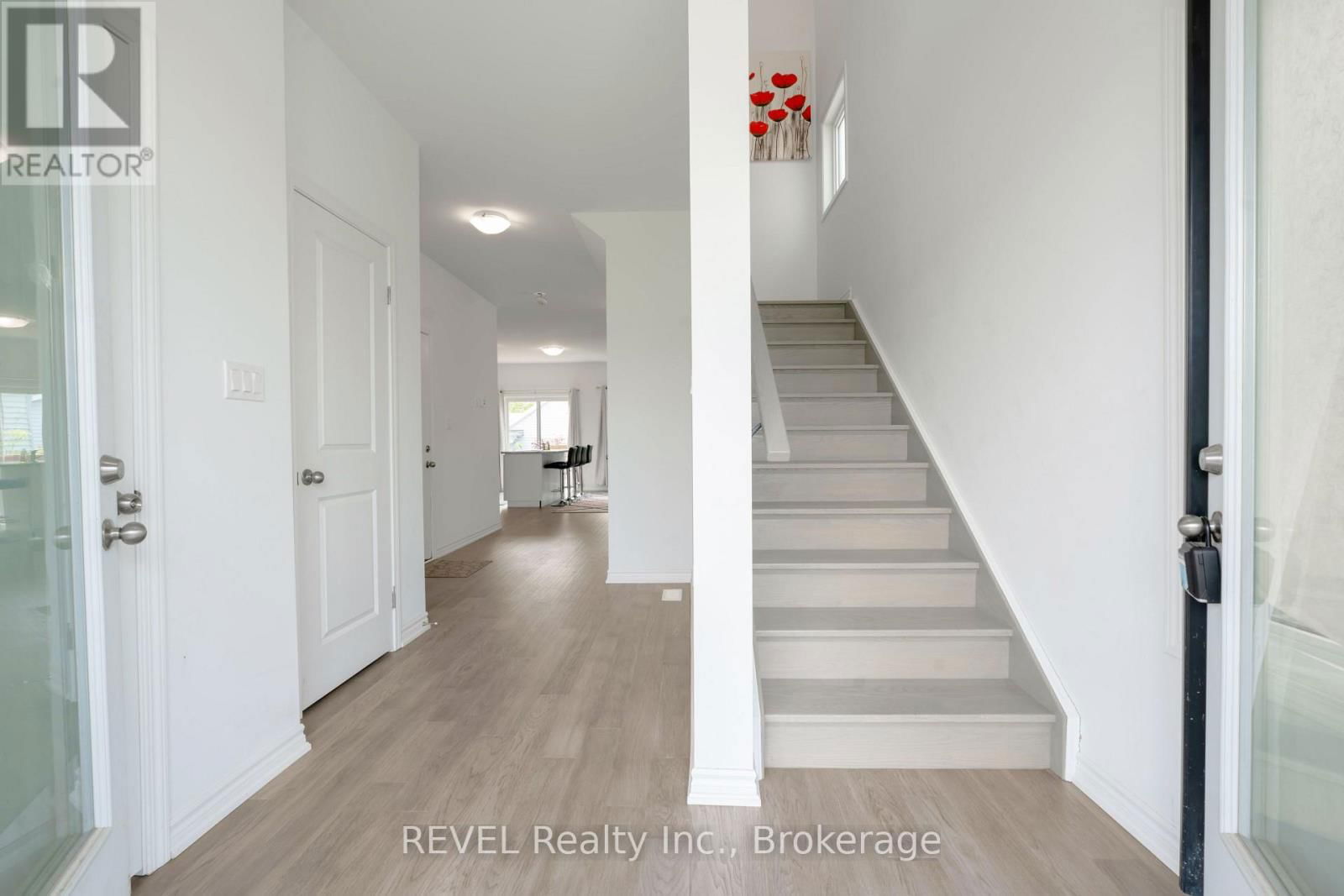 201 PILKINGTON STREET Image 6