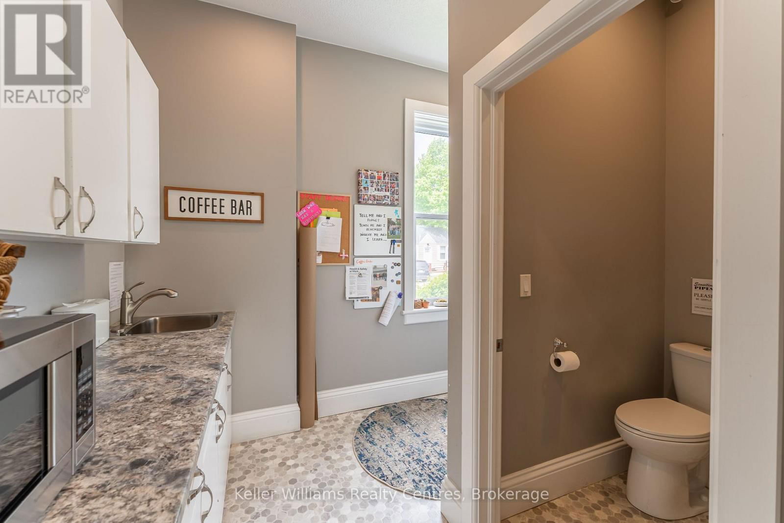 569 CATHERINE STREET Image 33