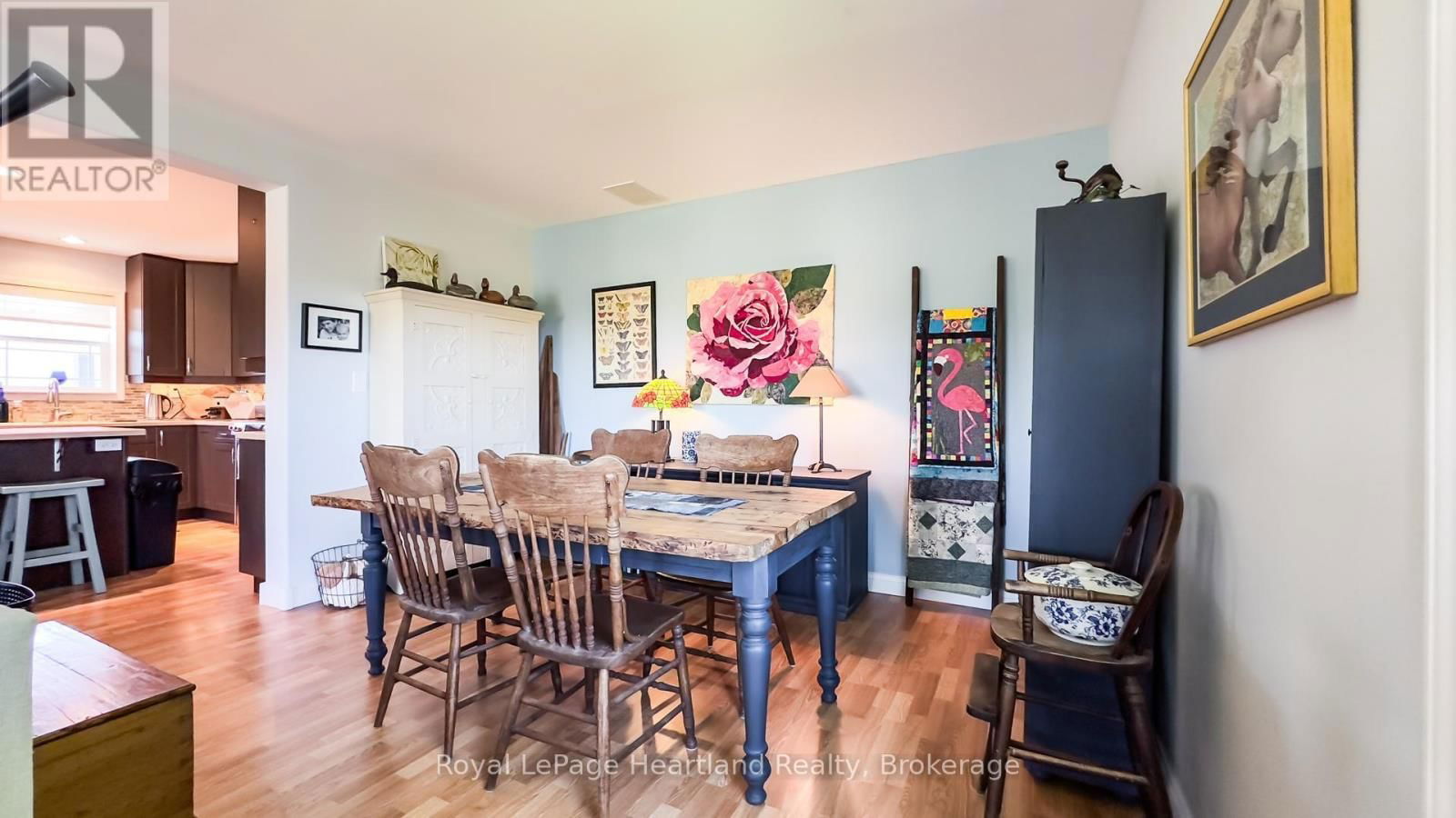 46 ALGONQUIN LANE Image 23