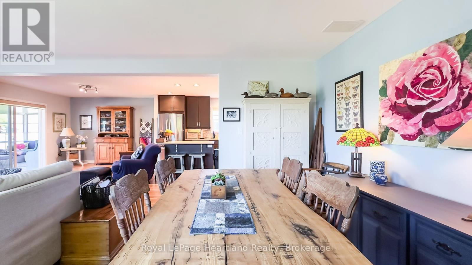 46 ALGONQUIN LANE Image 24