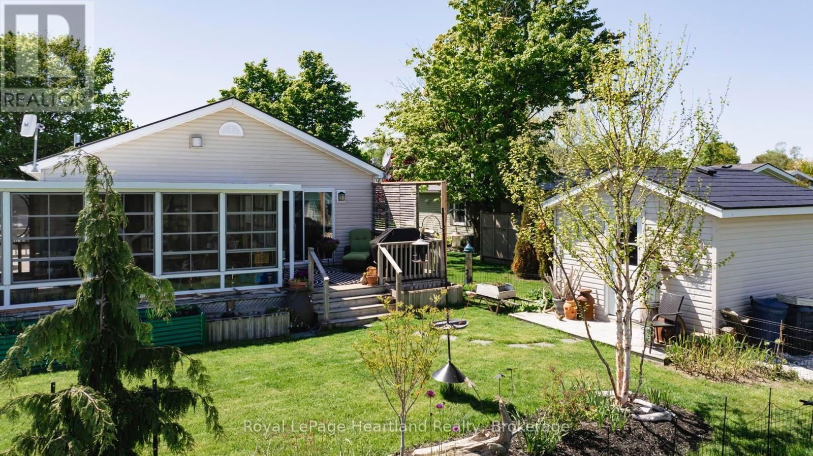 46 ALGONQUIN LANE Image 3