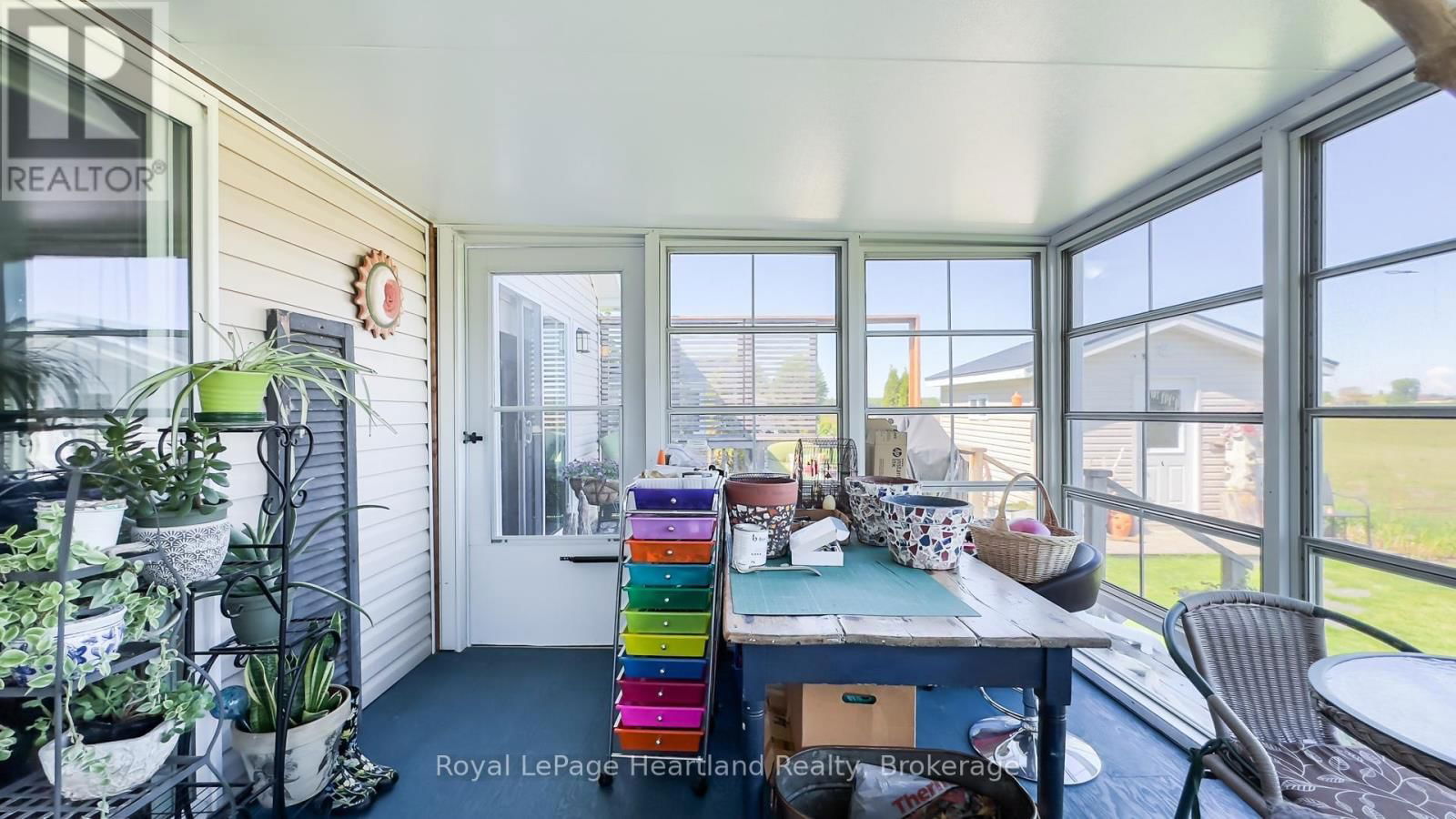 46 ALGONQUIN LANE Image 33