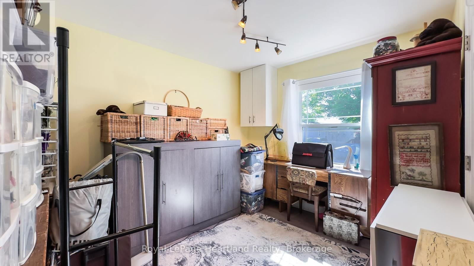 46 ALGONQUIN LANE Image 45