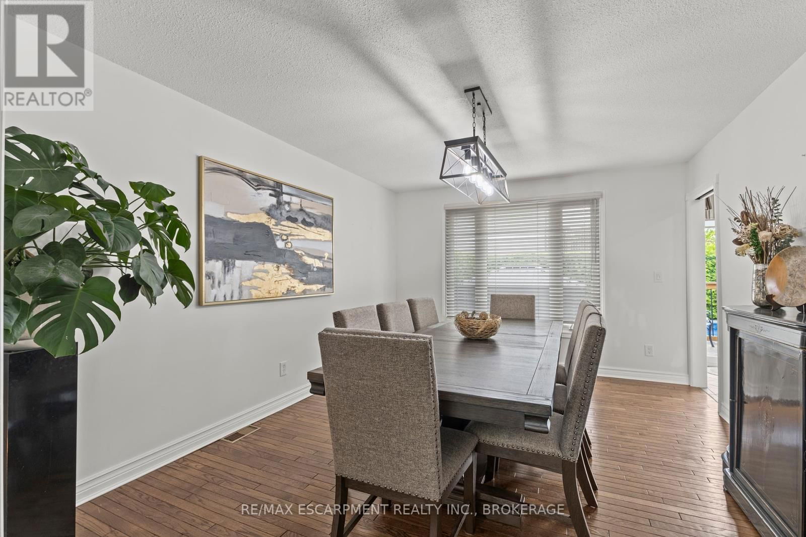 61 SEATON PLACE DRIVE Image 11