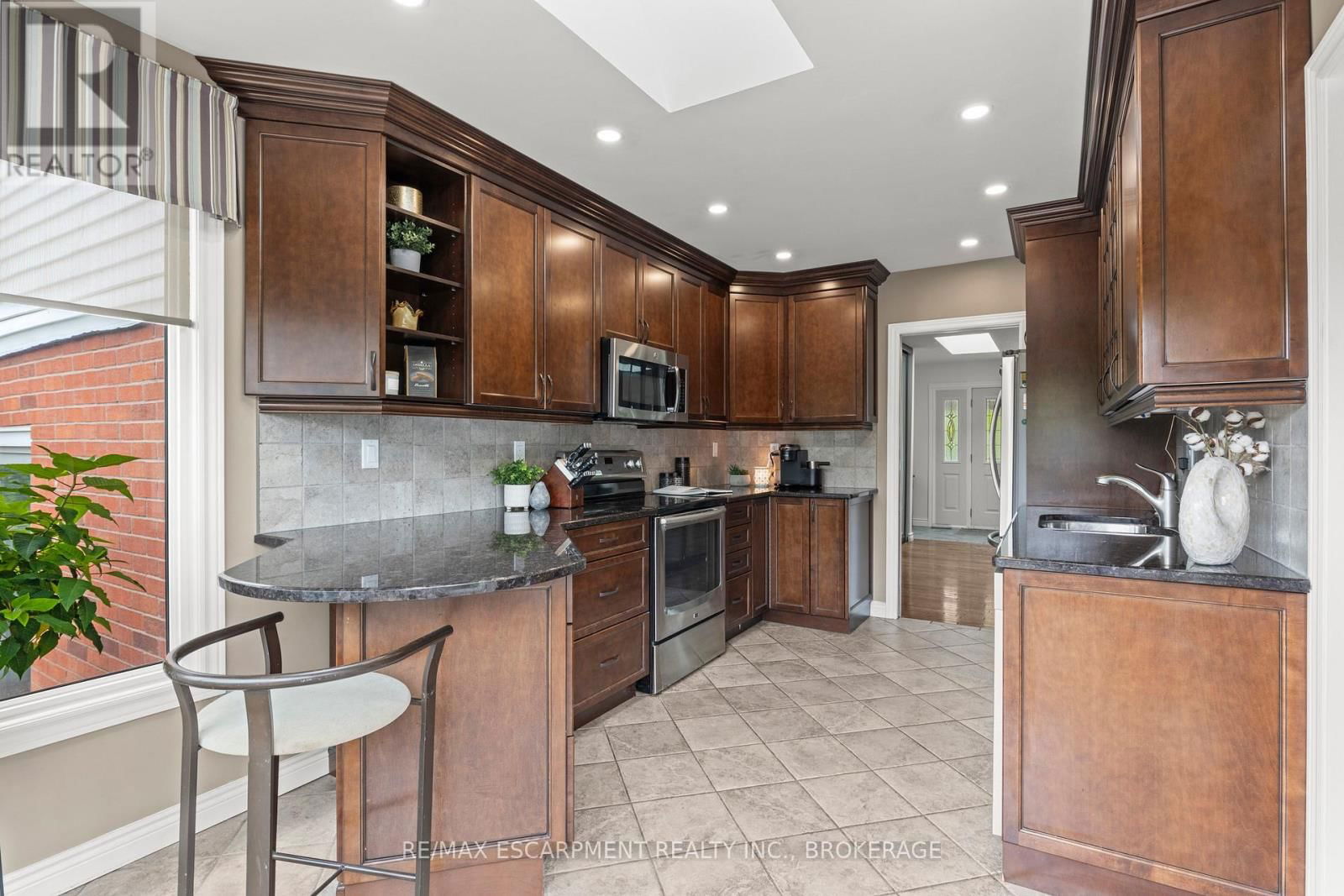 61 SEATON PLACE DRIVE Image 16