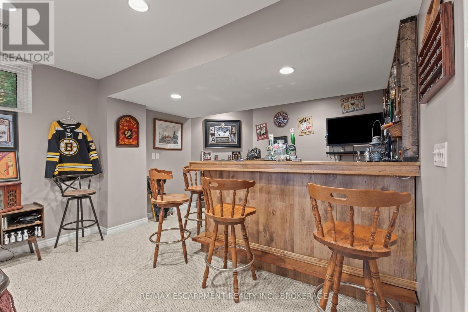 61 SEATON PLACE DRIVE Image 33