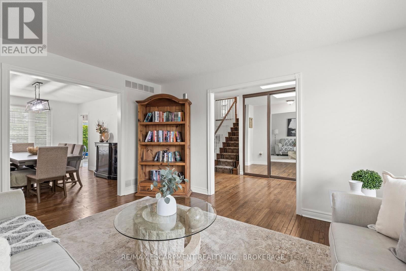 61 SEATON PLACE DRIVE Image 9
